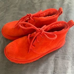 UGG Women’s neumel boot